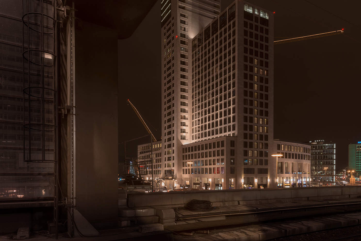 zoofenster-berlin-charlottenburg-image-by-markus-lehr