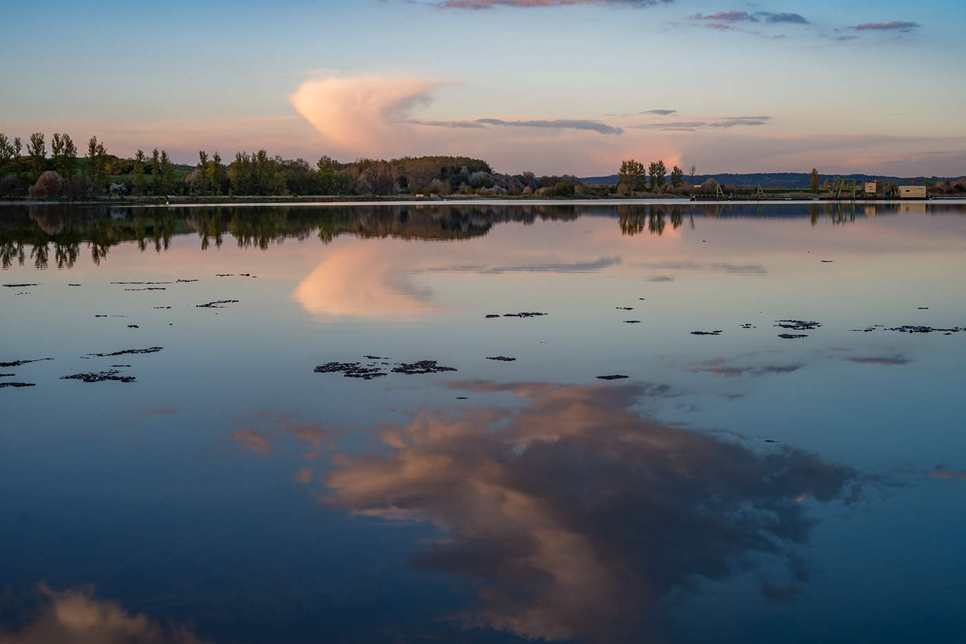 quarry-lake-dankmarshausen-image-by-markus-lehr