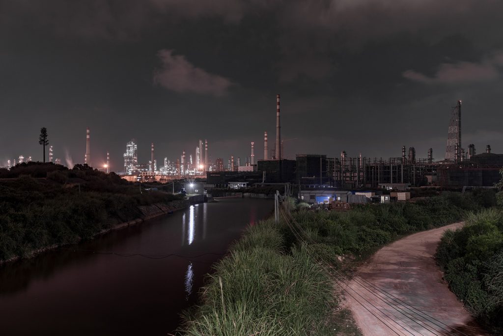 outside-shenzhen-image-by-markus-lehr