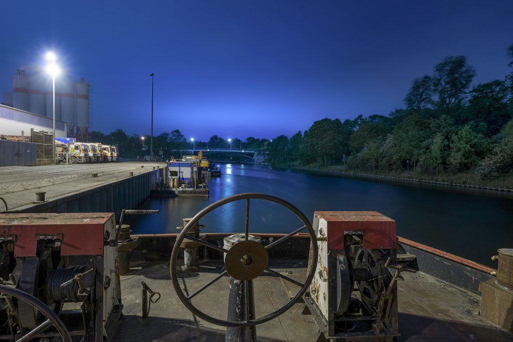 shaky-ground-blues-ahead-image-by-markus-lehr