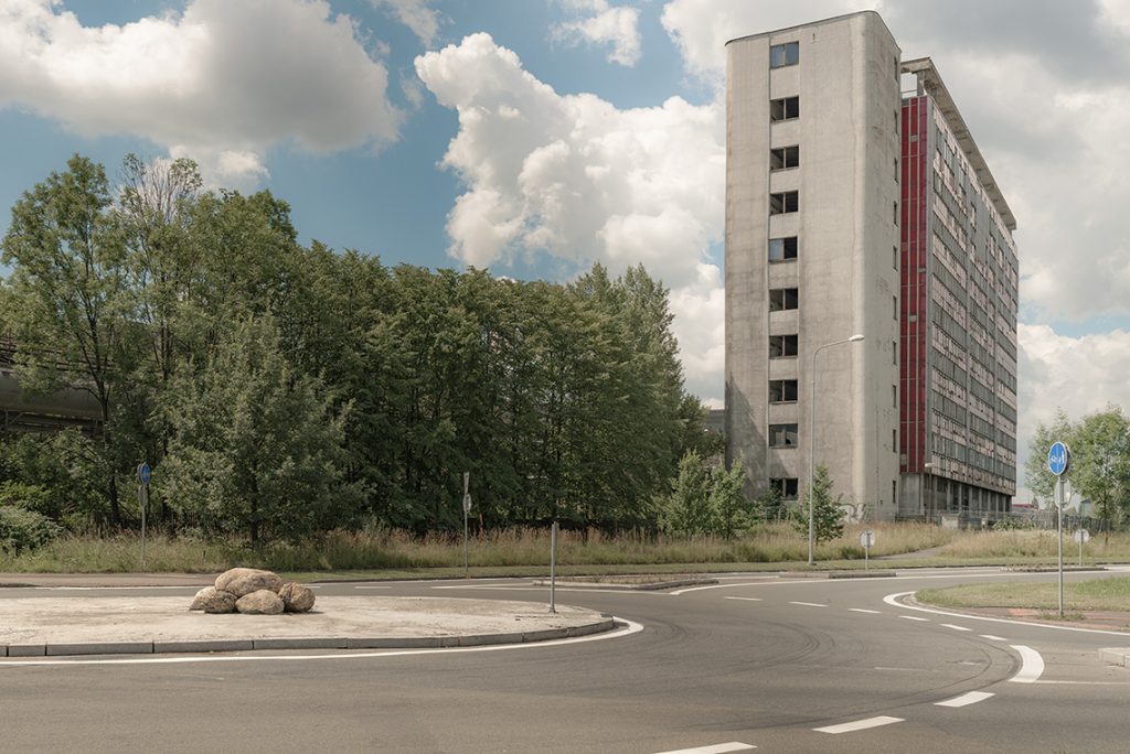 The thing and the deserted office building, image by Markus Lehr